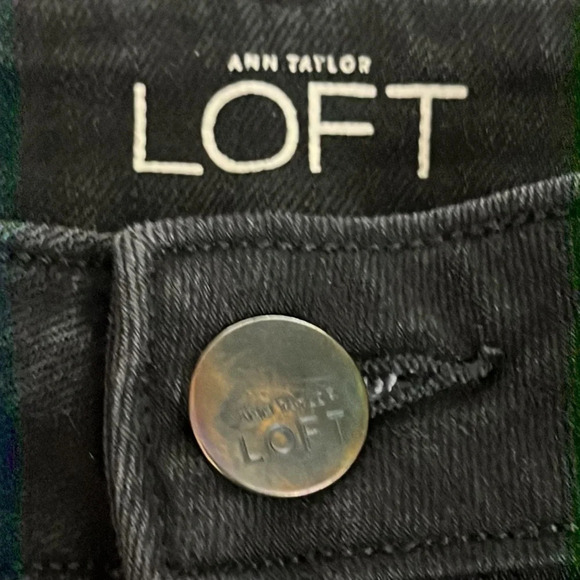 Loft Curvy Boot Black Jeans - Size 28 Tall - Picture 4 of 7